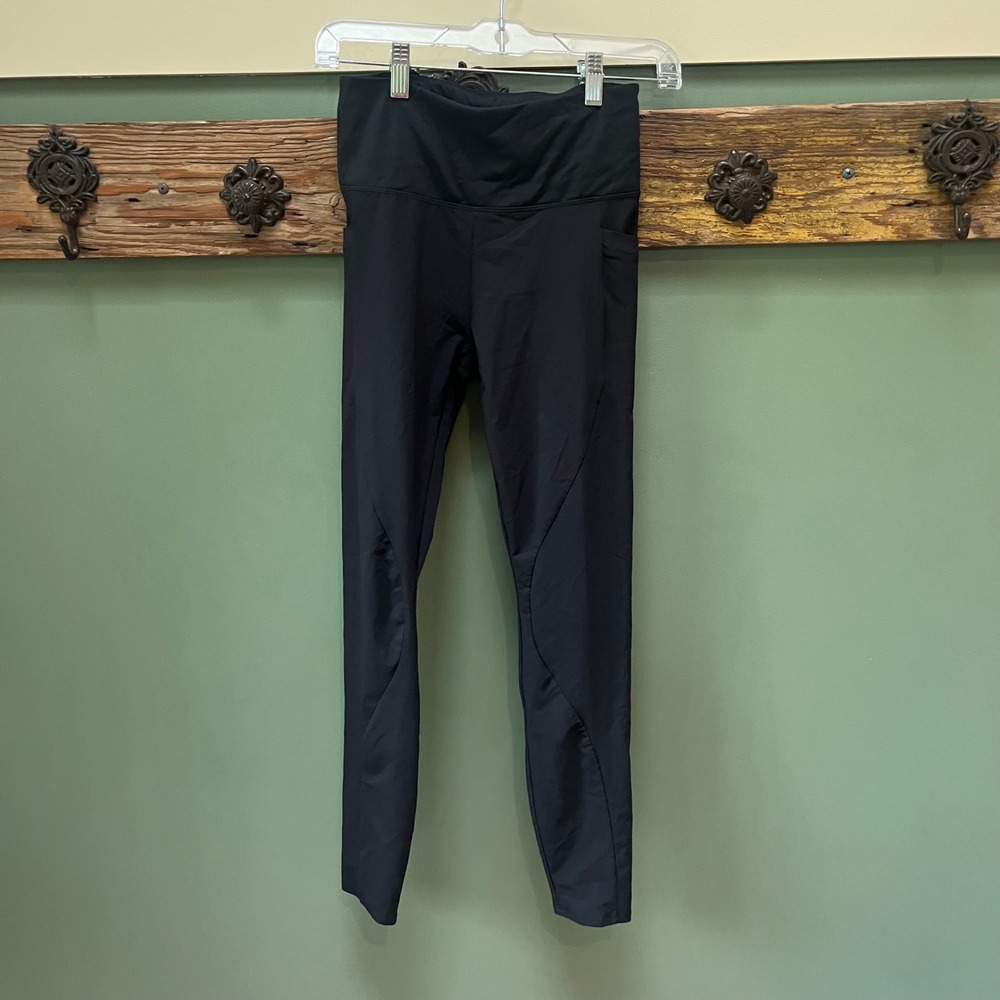 Athleta Quest Hybrid Tight Black High Rise Hiking Leggings Pockets Womens Size 2